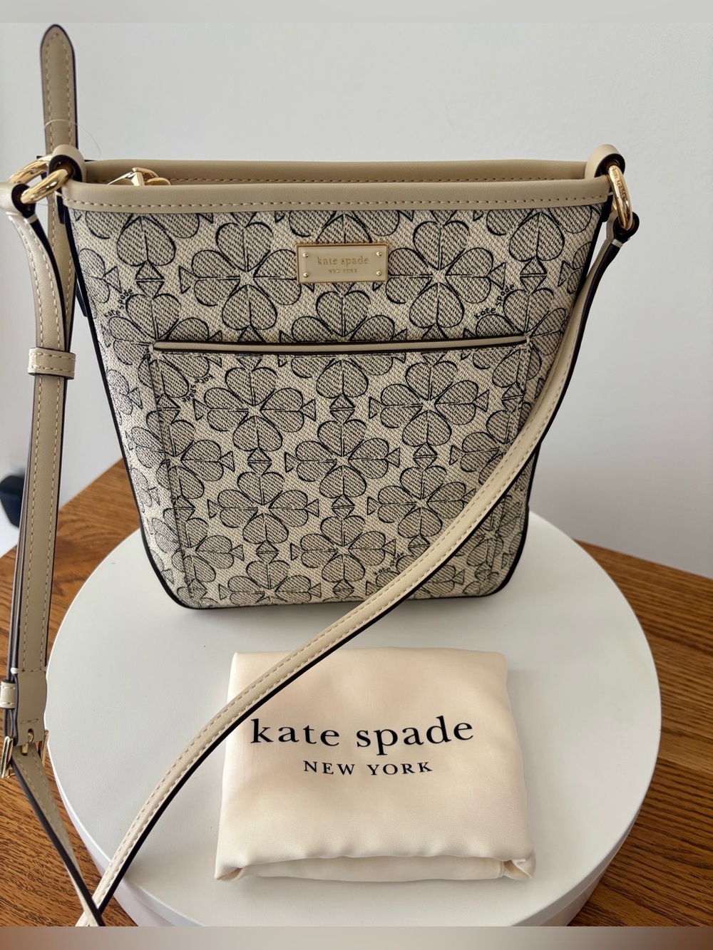 NWT Kate Spade New York Spade Flower Coated Canvas Small Swingpack, Neutral